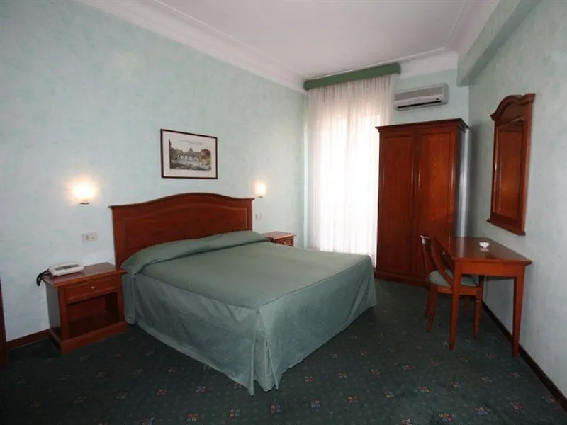 Hotel Adriatic Roma