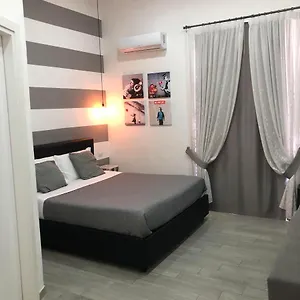  Alojamento de Acomodação e Pequeno-almoço Downtown Itália