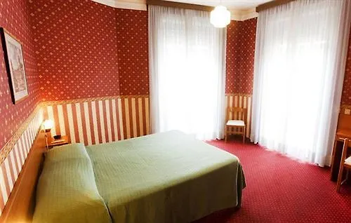רומא Hotel Adriatic